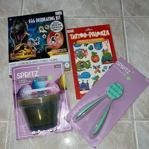 Nwt 4pc Jurassic Park egg decorating Kit